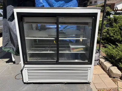 Deli Case