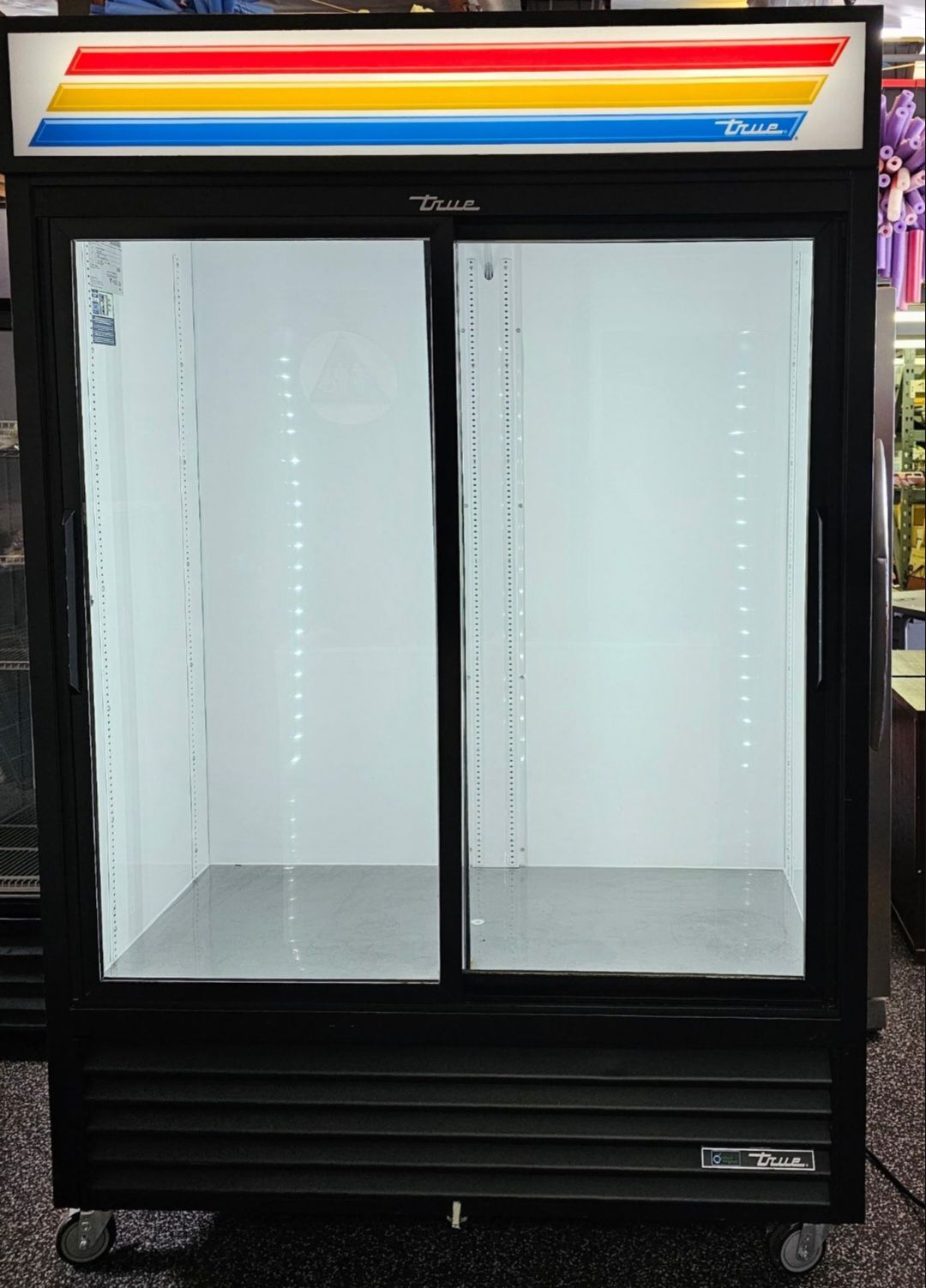 True GDM-47-HC-LD 2-Door Glass Display Refrigerator – LED Lighting – Excellent Condition