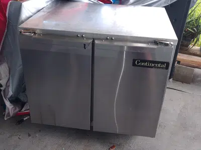 Continental Refrigerator Undercounter Refrigerator Unit — Model UC36