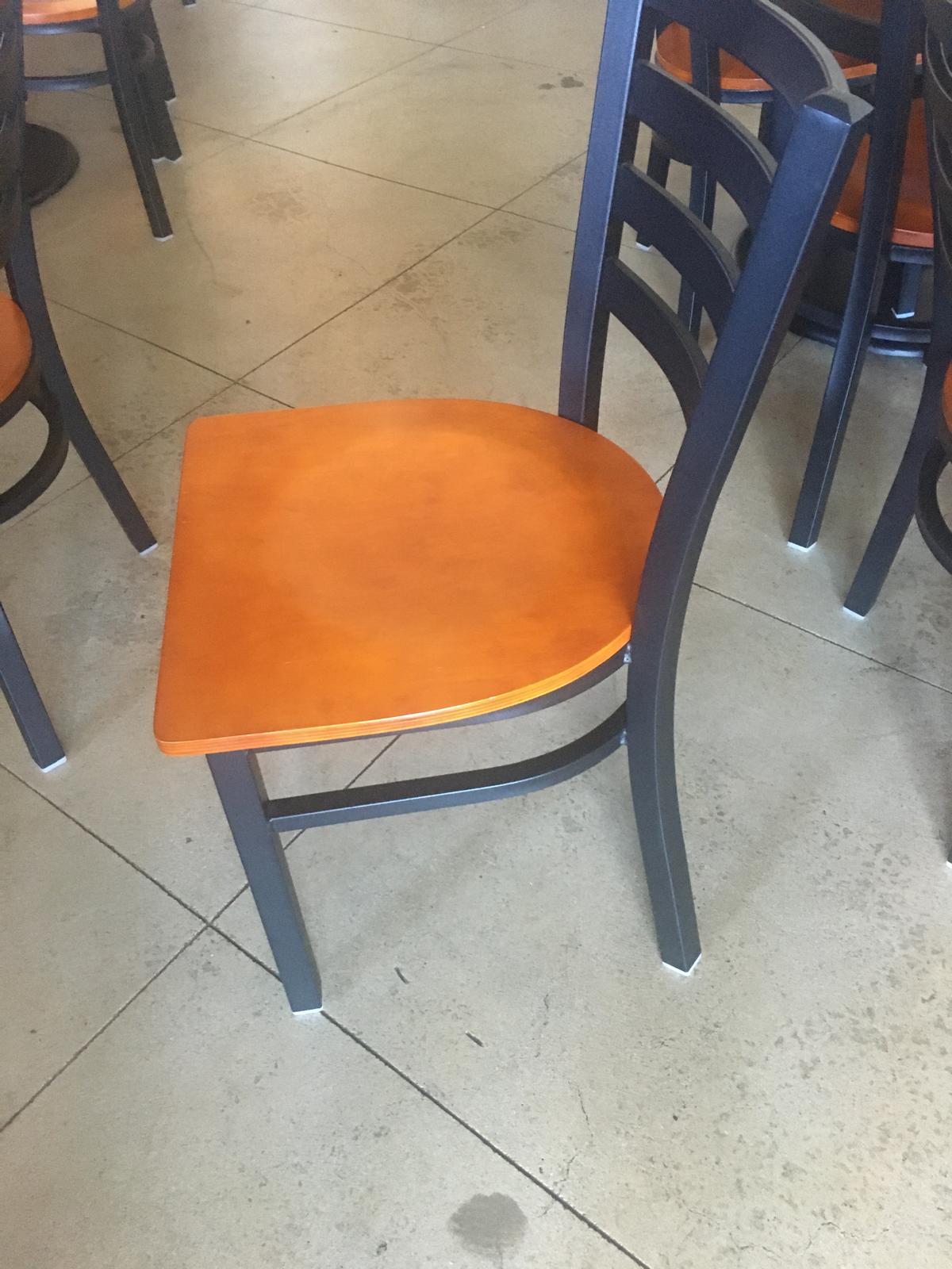 Restaurant Chair with Mahogany Wood Seat