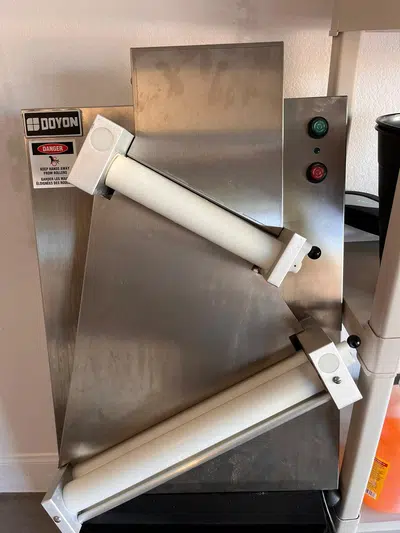 Doyon DL18DP Commercial Pizza Dough Roller / Sheeter - 120V