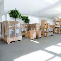 NIB Restaurant 4 Burner Range Stove With Oven Commercial NG Or LP