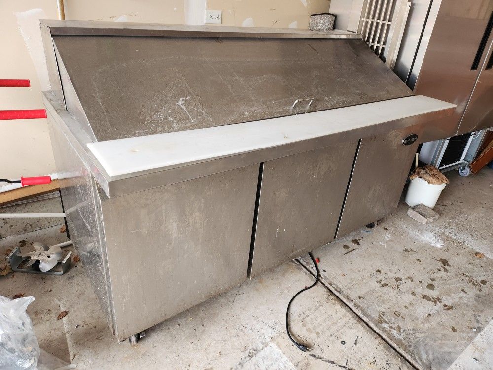 6ft Salad/ Sandwich Prep Table Commercial Restaurant by Saba