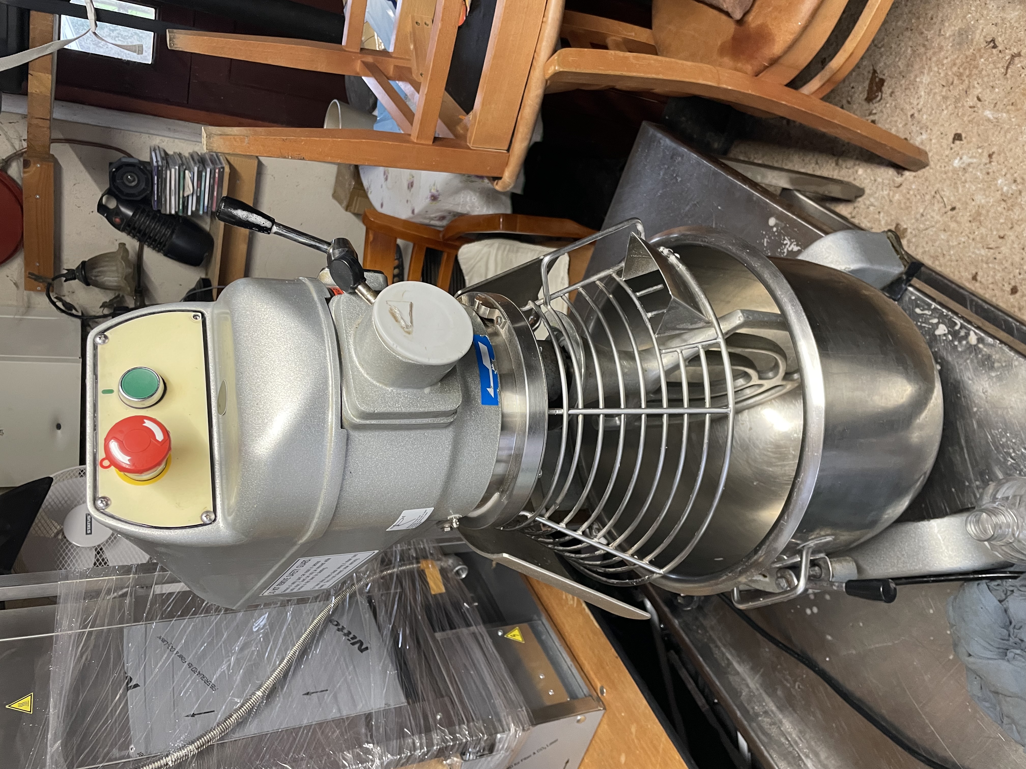 Metcalf 20 quart mixer