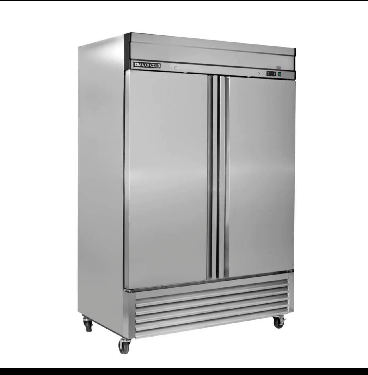 Maxx Cold Bottom Mount 2 Door Reach-In Freezer